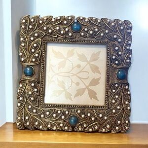 Marcel Schurman photo frame, holds a 3.5 x3.5 inch photo, EUC